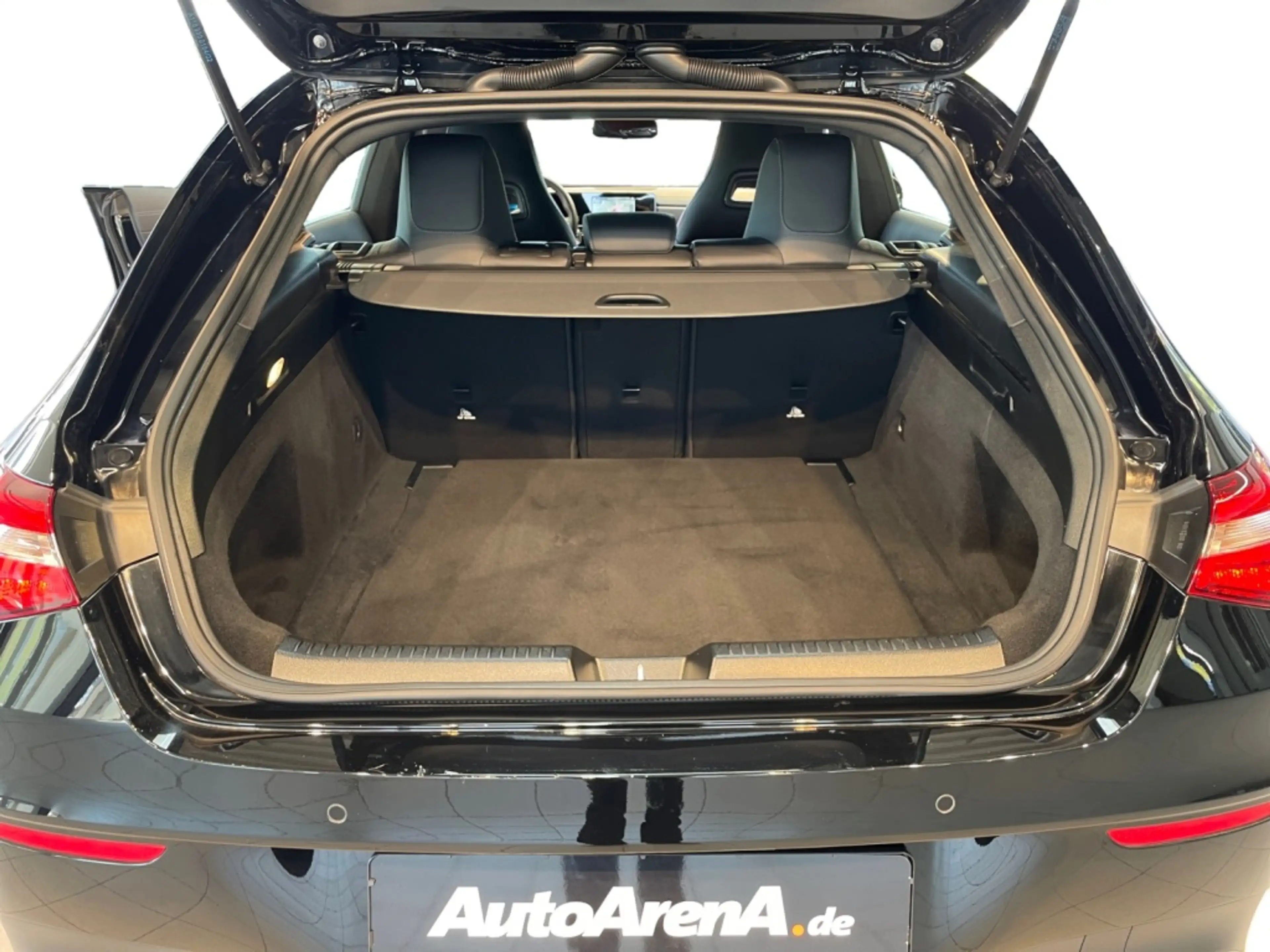 Mercedes-Benz CLA 220 d Shooting Brake AMG AMG+MBUX+Navi+AUT — photo 19