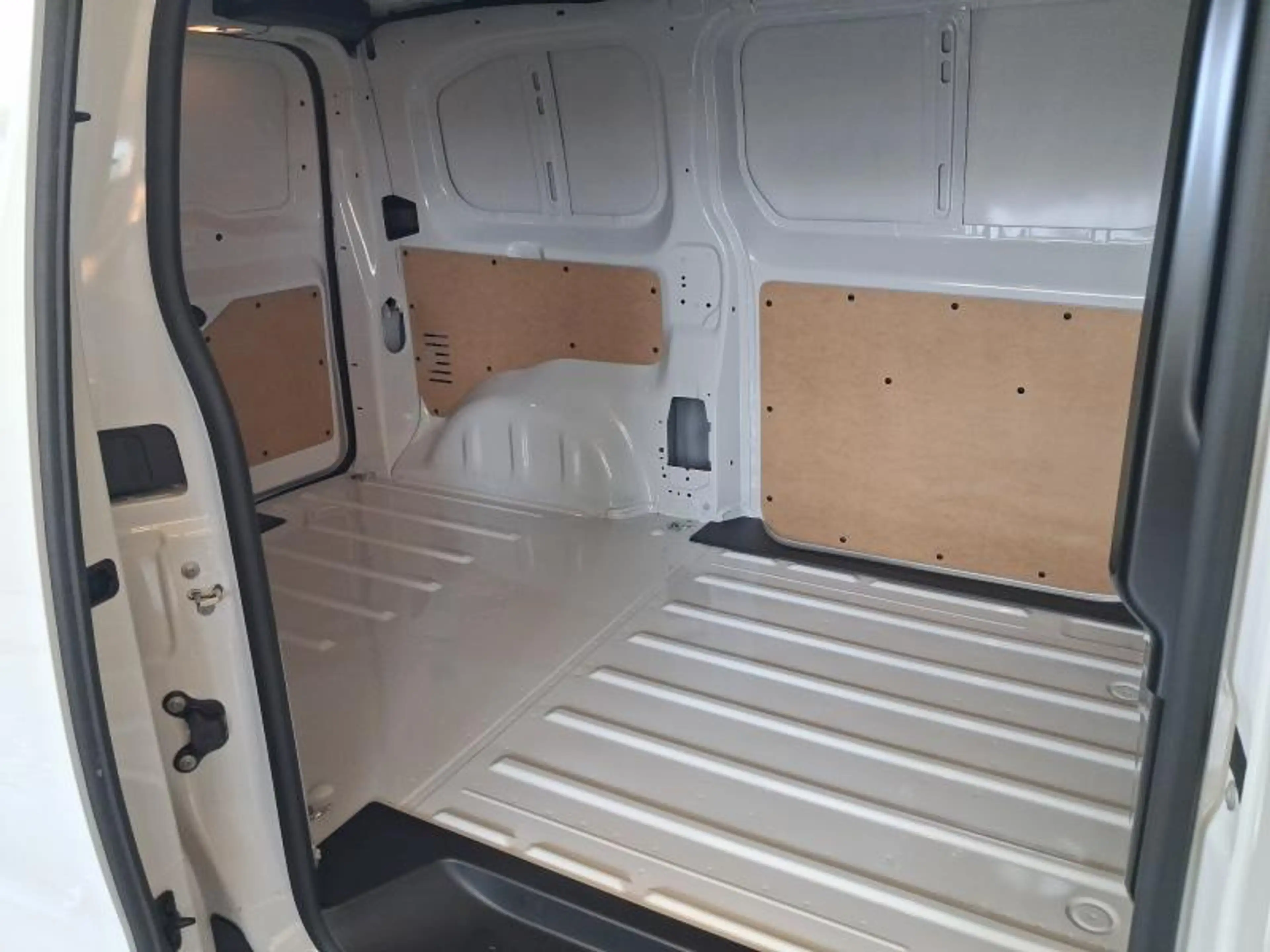 Citroen Jumpy M — photo 10