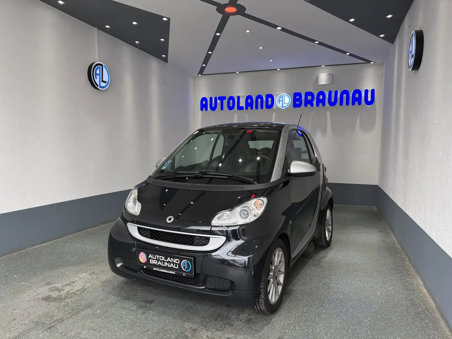 smart forTwo smart fortwo coupe softouch emicro hybrid drive Schwarz - 1