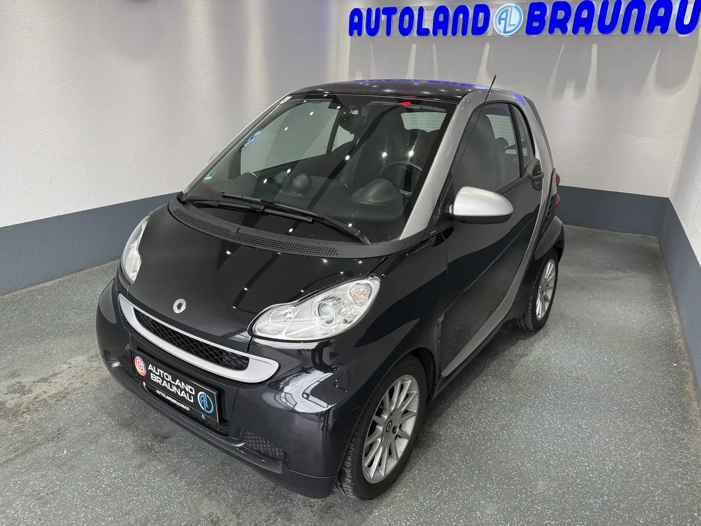 smart forTwo smart fortwo coupe softouch emicro hybrid drive Schwarz - 2