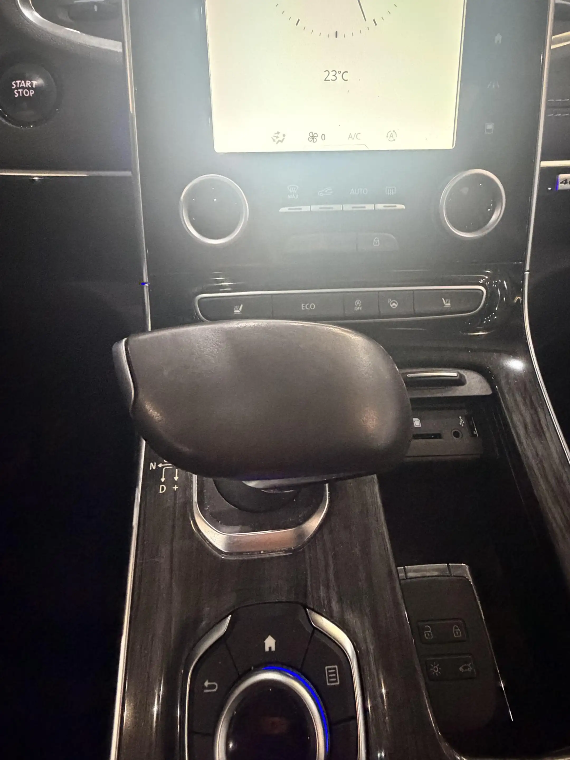 Renault Espace 1.6 dCi Initiale Paris 7p. — photo 14
