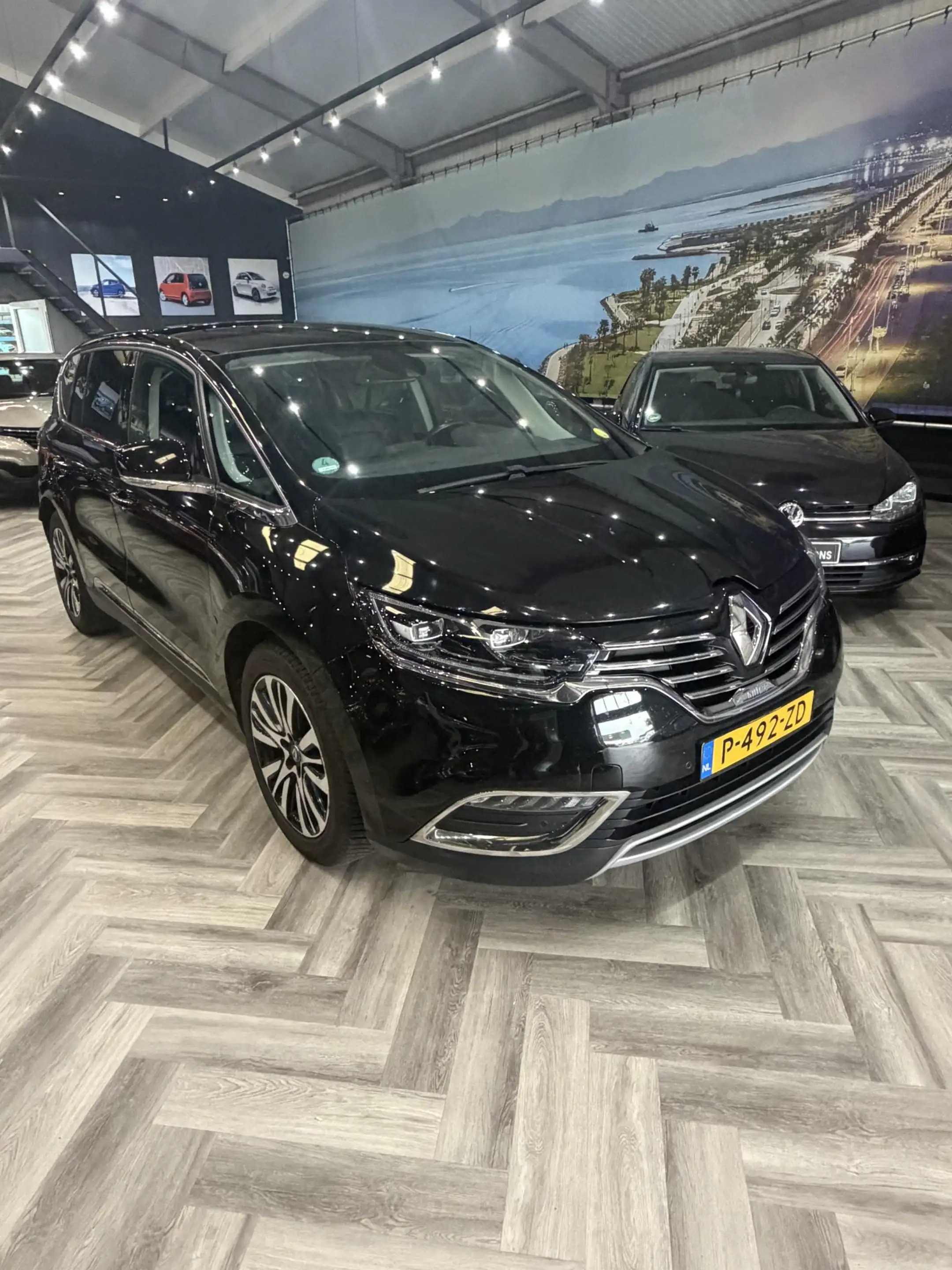 Renault Espace 1.6 dCi Initiale Paris 7p. — photo 3