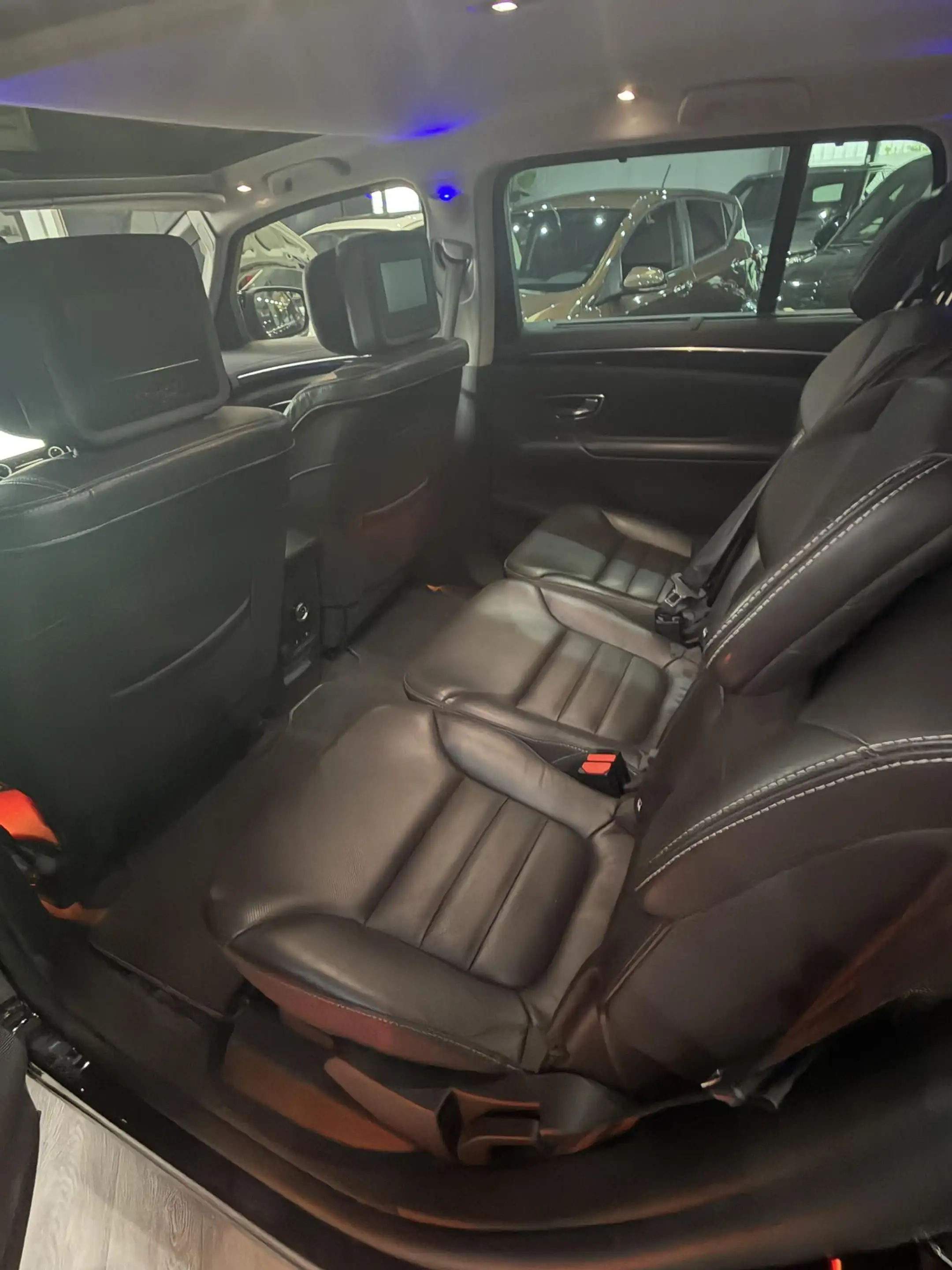 Renault Espace 1.6 dCi Initiale Paris 7p. — photo 7