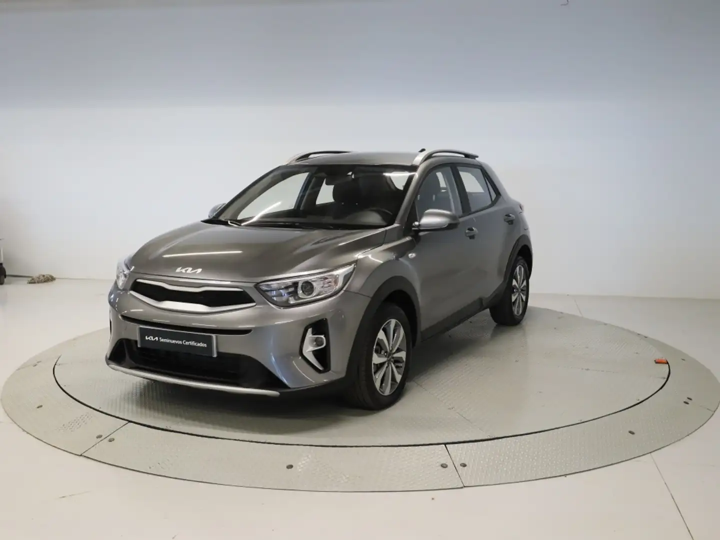 Kia Stonic 1.2 DPi Concept Plateado - 1