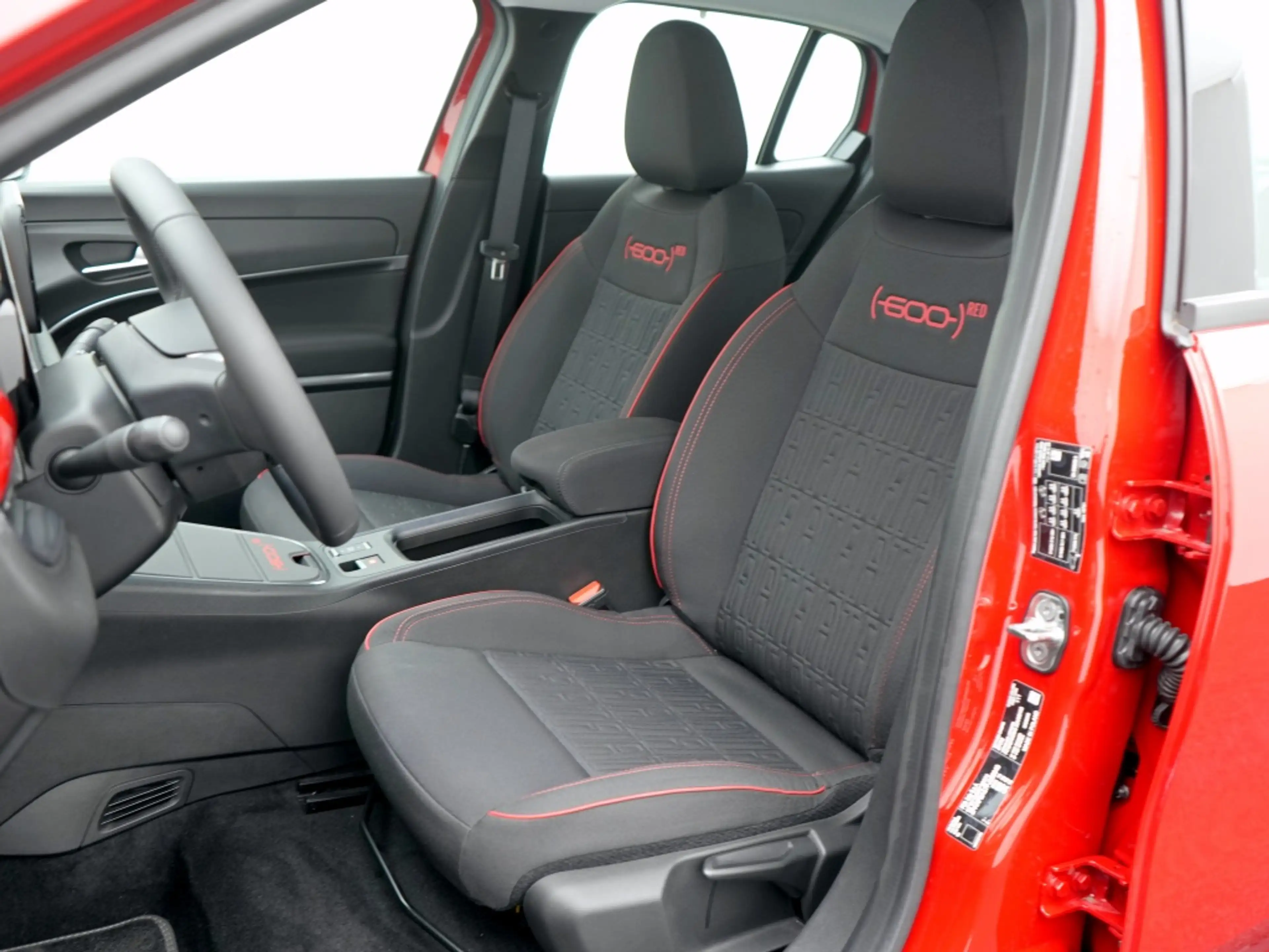 Fiat 600e RED 54 kWh — photo 14