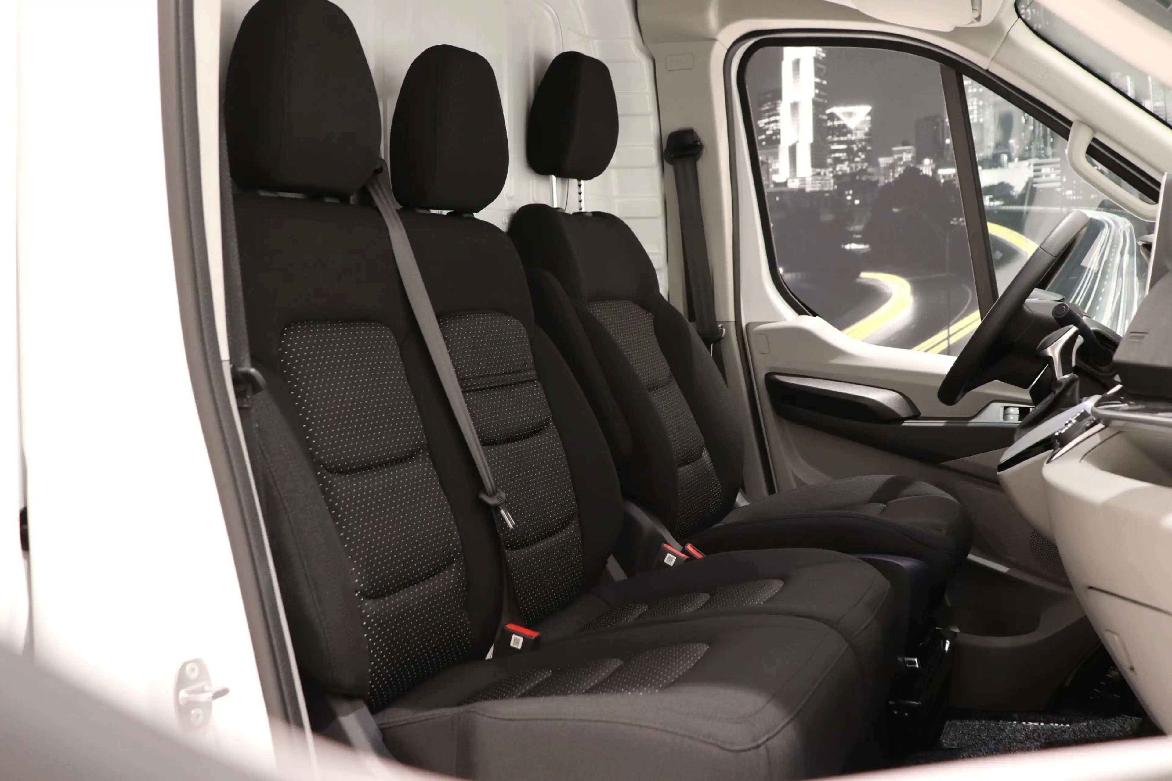 Maxus eDeliver 9 L3H2 Business DEAL 89 kWh | Betrouwbaar Elektrisch — photo 15