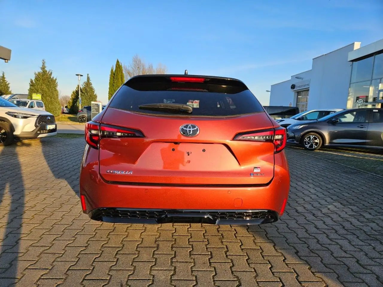 Toyota Corolla Touring s 2.0 GR Sport ACC+LED+Navi+SHZ 6