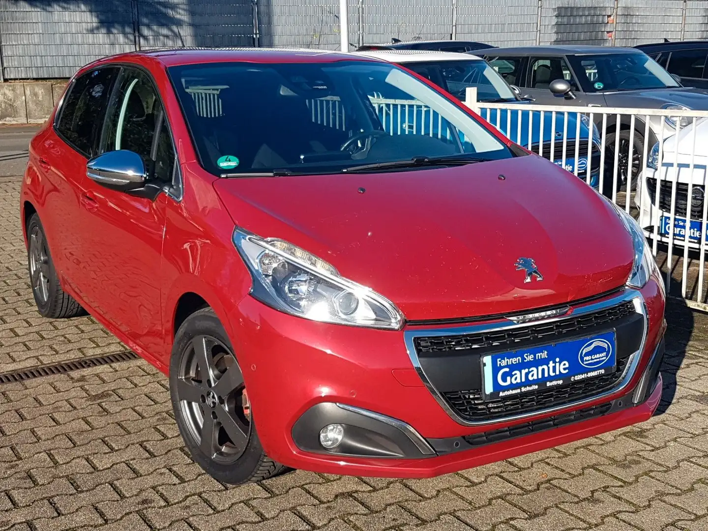 Peugeot 208 1.2 Allure PureTech 110 Navi Kamera Sitzhzg. Rot - 1