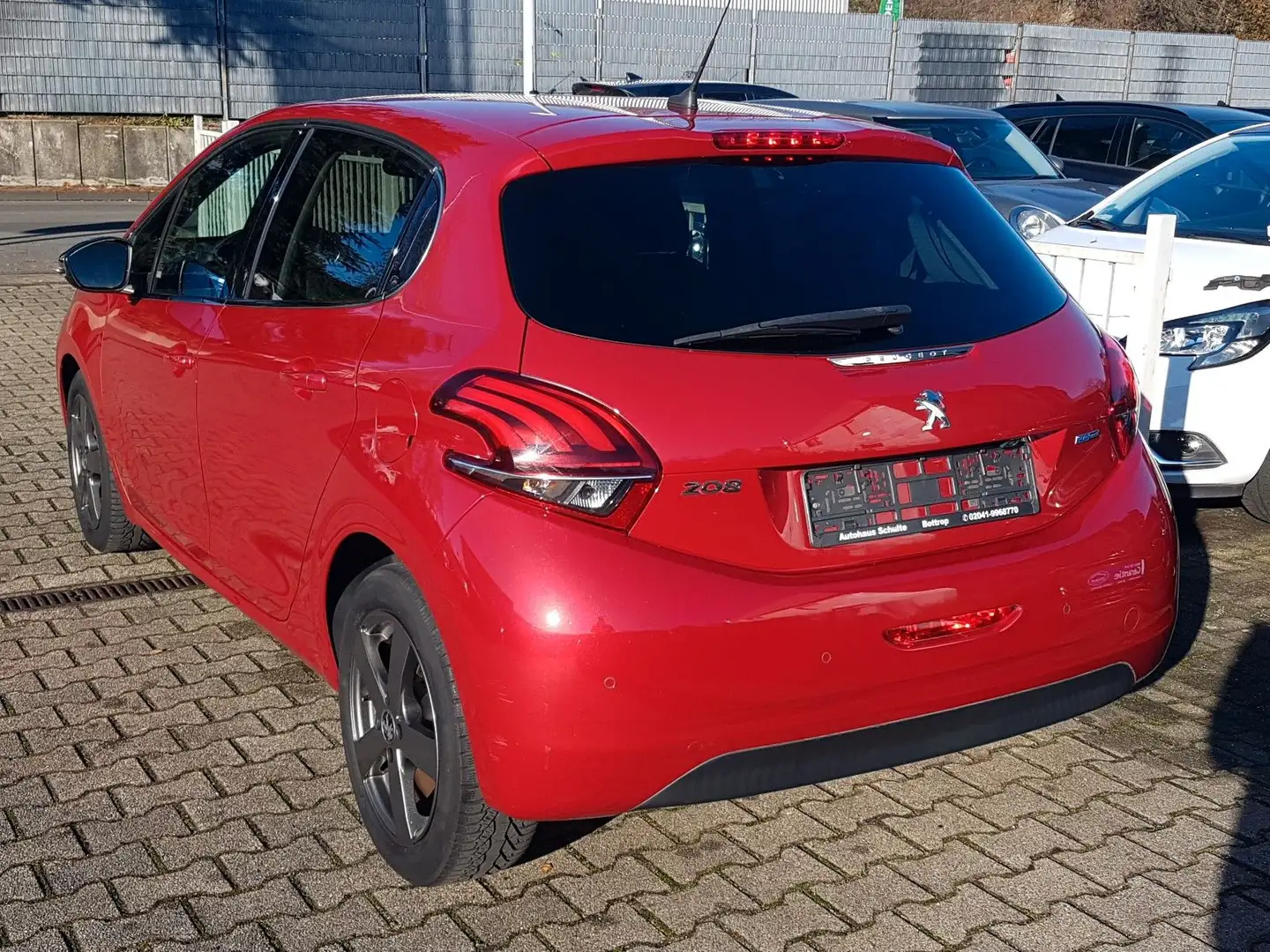 Peugeot 208 1.2 Allure PureTech 110 Navi Kamera Sitzhzg. Rot - 2