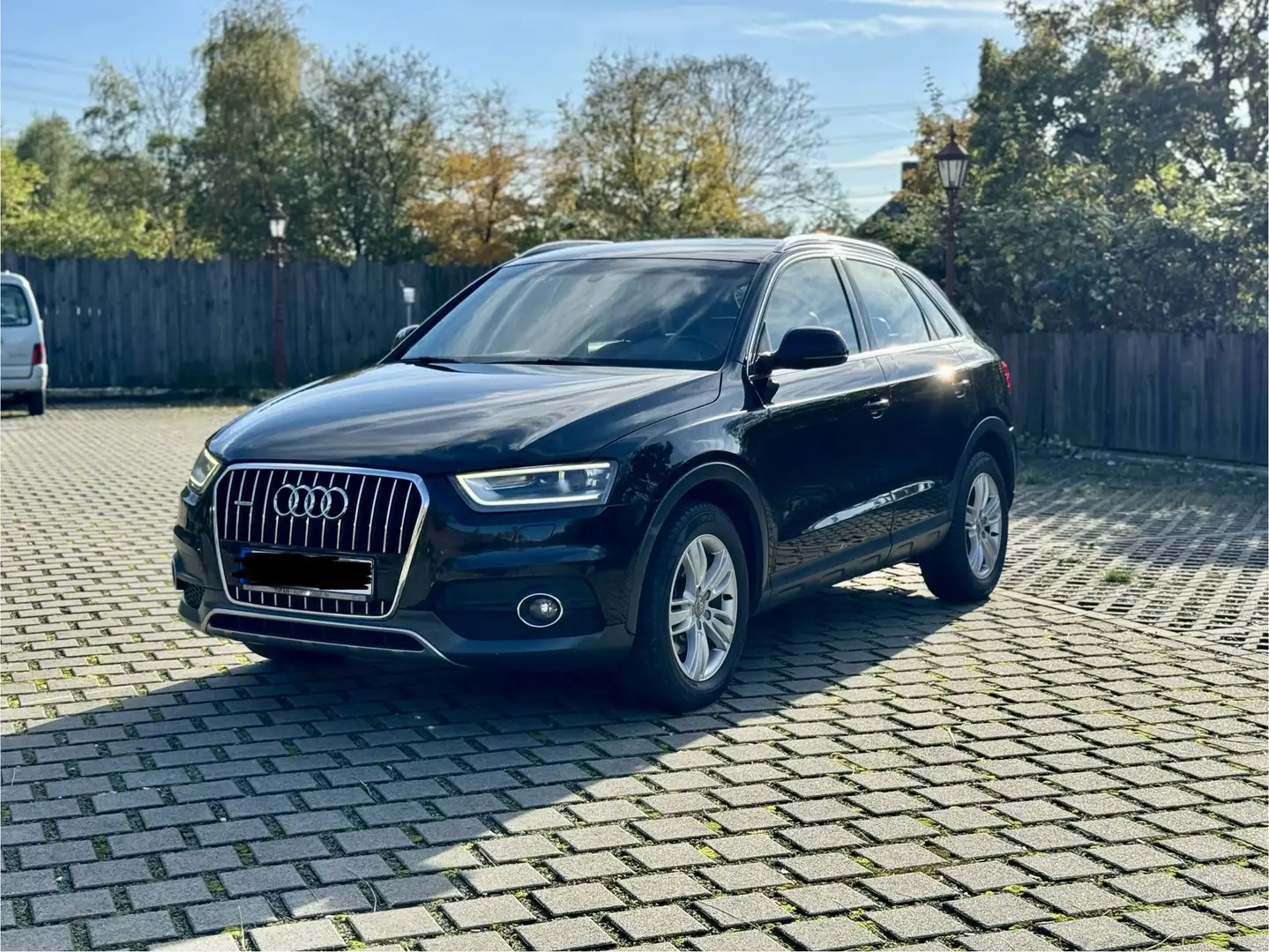 Audi Q3 2.0 TFSI quattro S tronic - 1