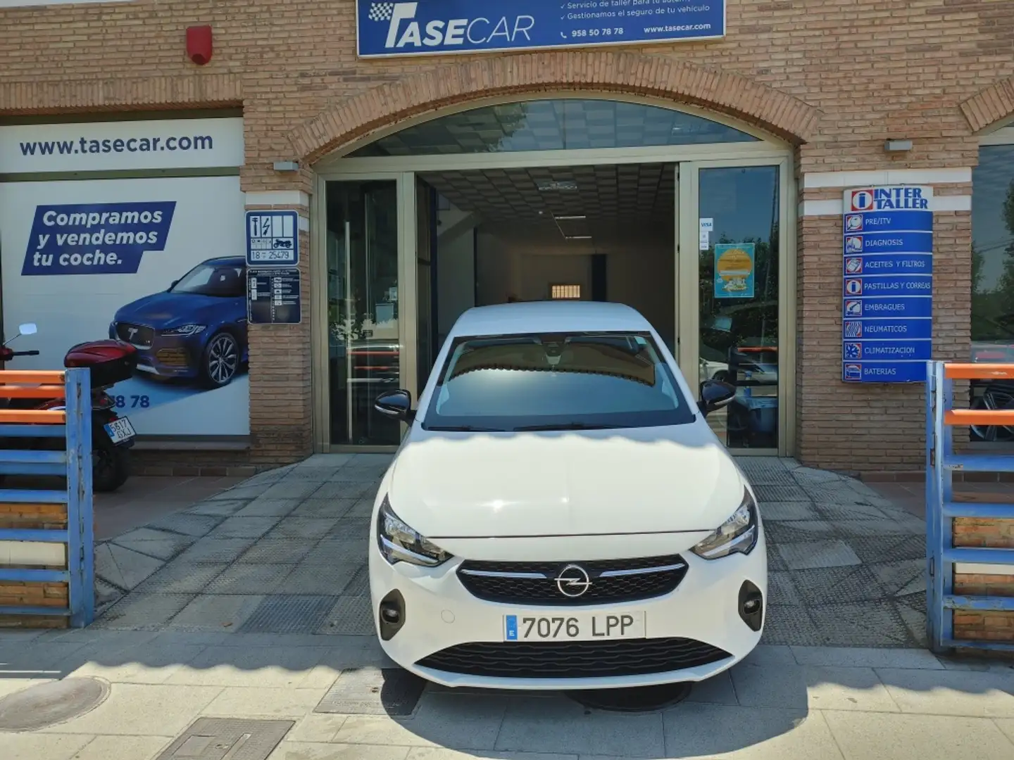 Opel Corsa 1.2T XHL S/S Edition 100 Blanc - 1