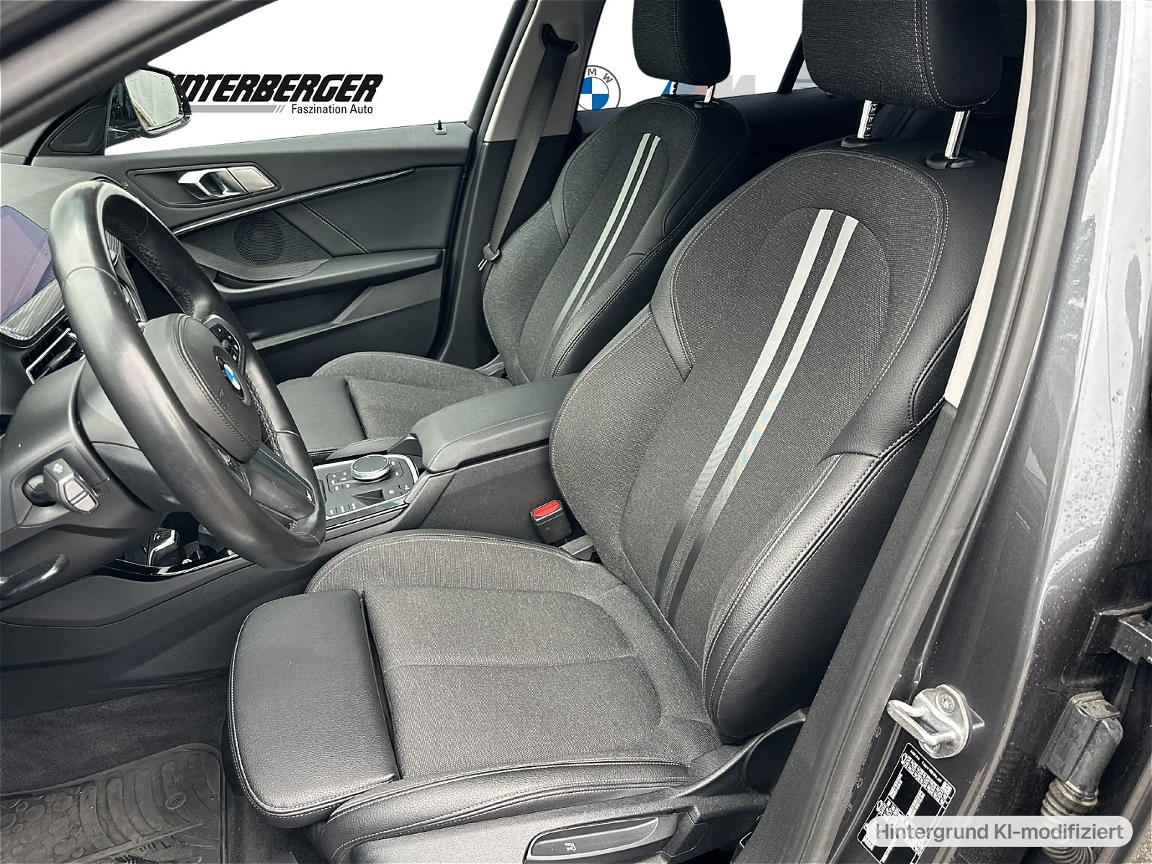 BMW 118 i Hatch Sport Line HiFi LED WLAN Komfortzg. — photo 10