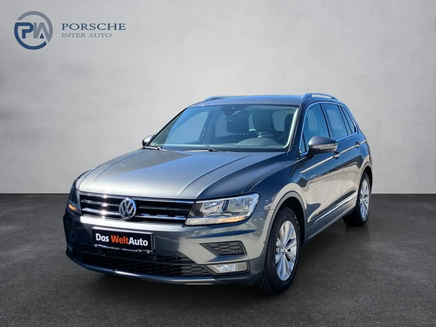 Volkswagen Tiguan Comfortline TSI Grau - 1