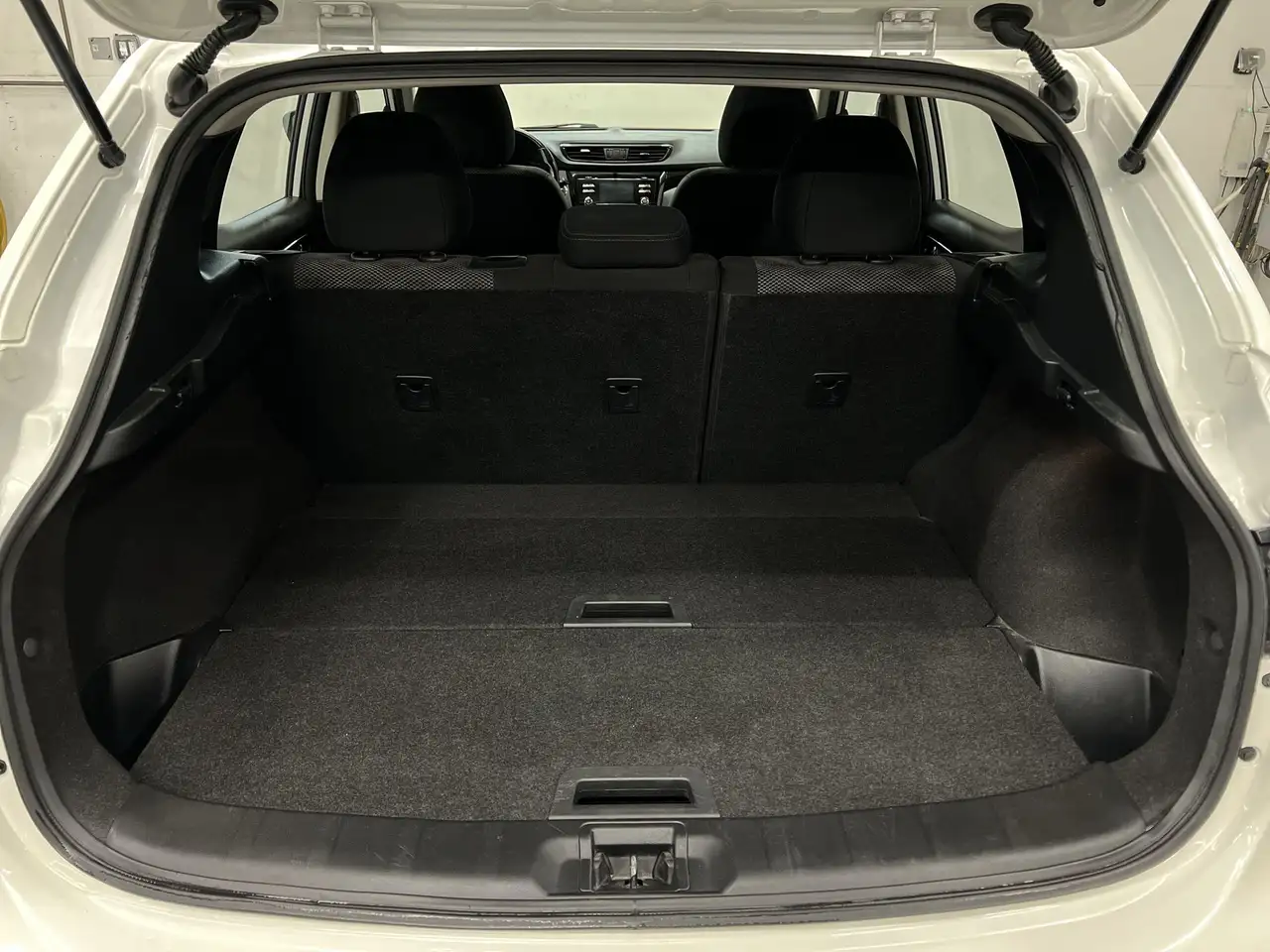 Nissan Qashqai снимка Nissan Qashqai