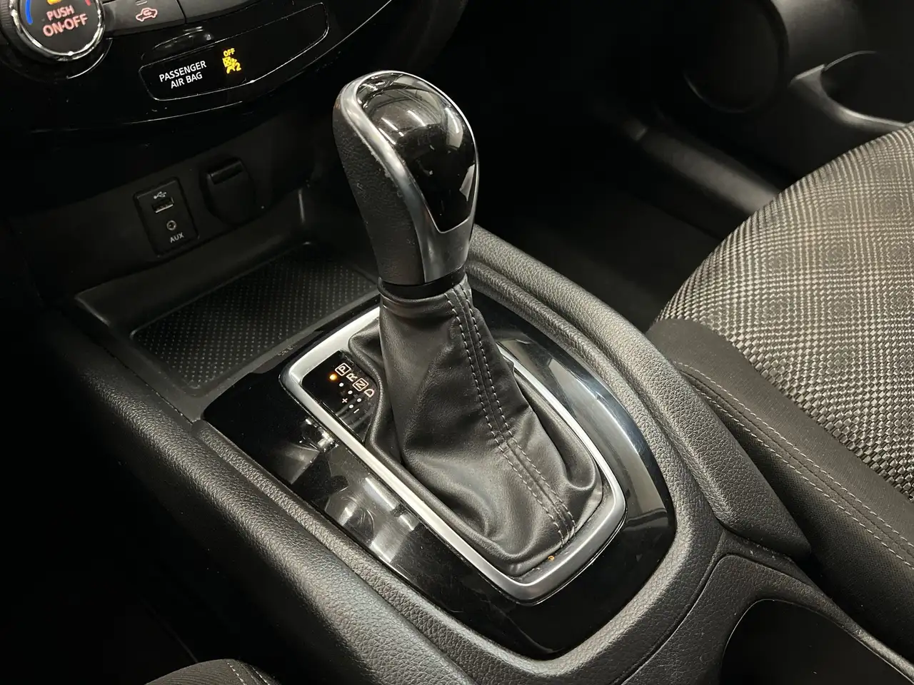 Nissan Qashqai снимка Nissan Qashqai