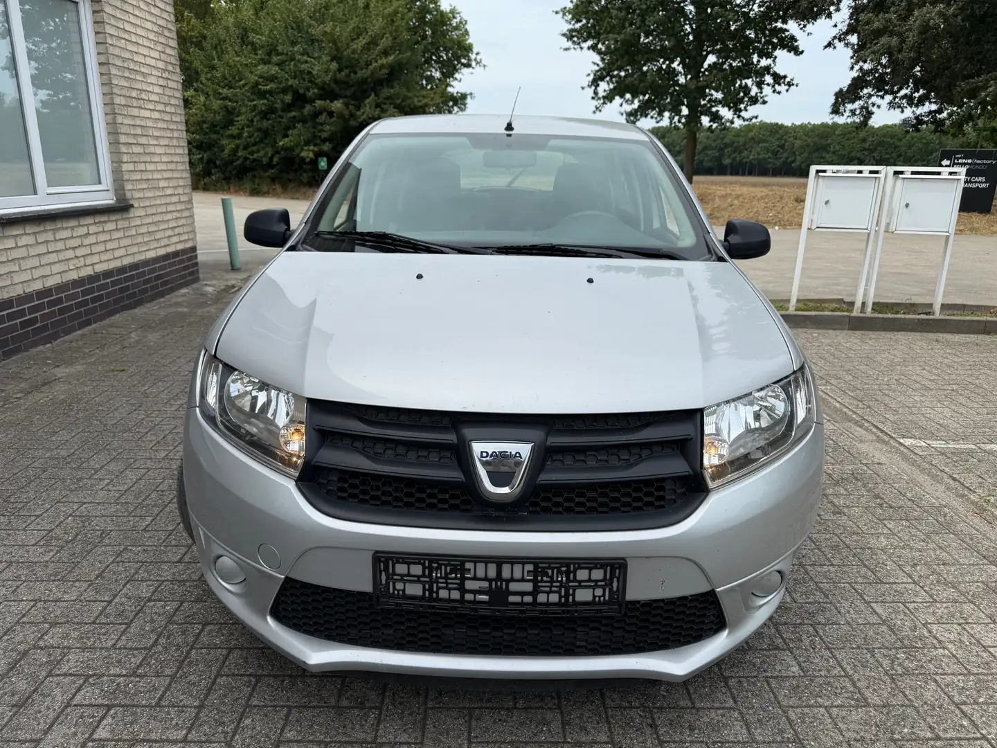 Dacia Sandero Sandero 1.0i Ezüst - 2