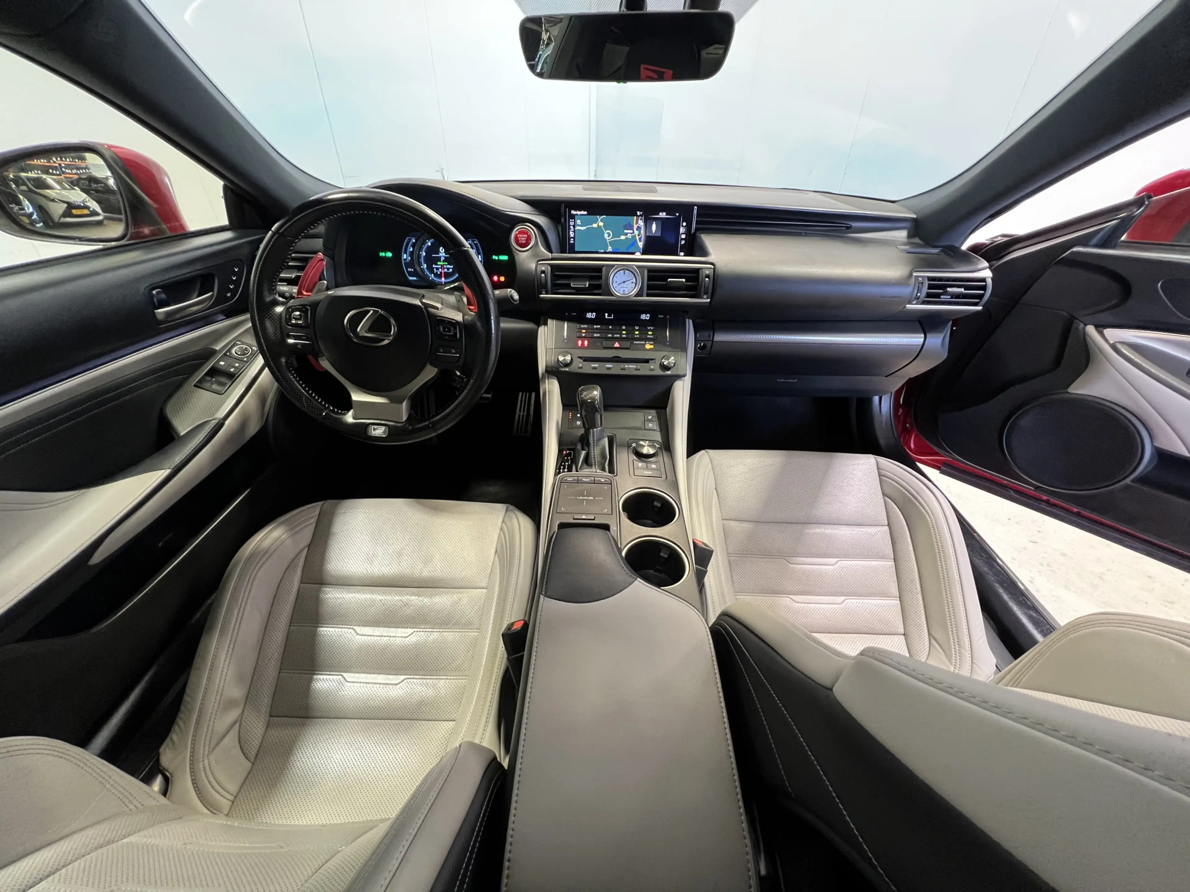 Lexus RC 300h F SPORT Line | Navigatie | LM Velgen 19" | Voorsto — photo 31