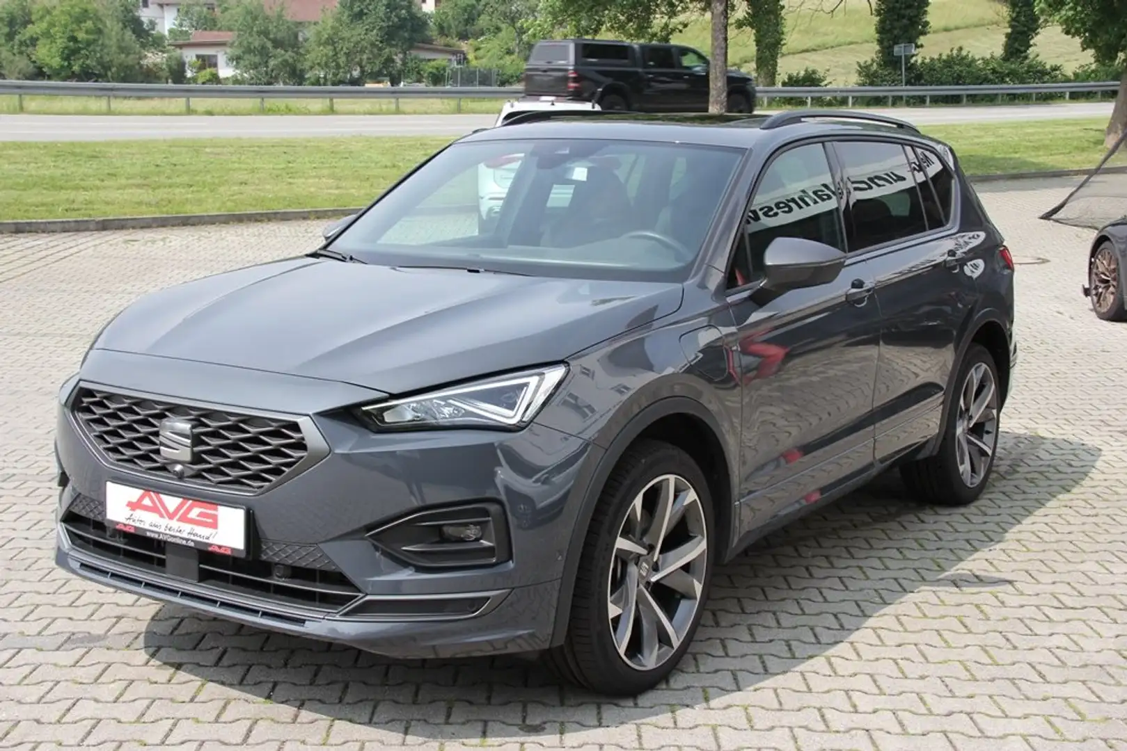SEAT Tarraco FR HYBRID DSG 245PS FR Panorama LED 360 20Z Grau - 1