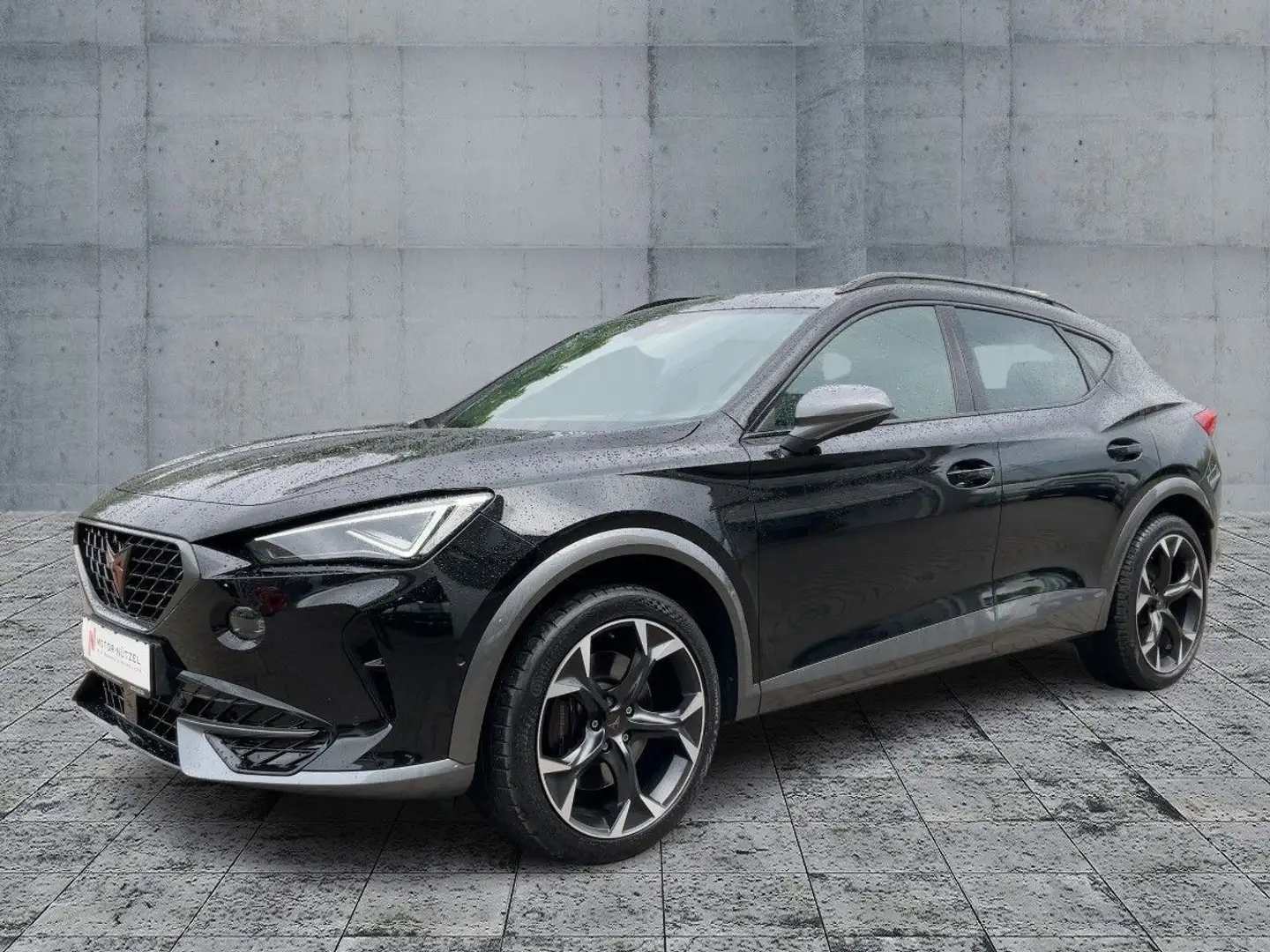 CUPRA Formentor VZ 4Drive MATRIX+NAV+AHK+PANO+BEATS+19 Schwarz - 2