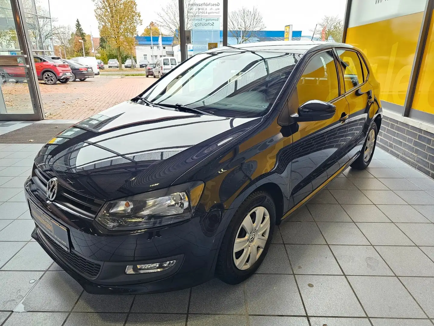 Volkswagen Polo V Trendline 8-fach Sitzheizung Noir - 2