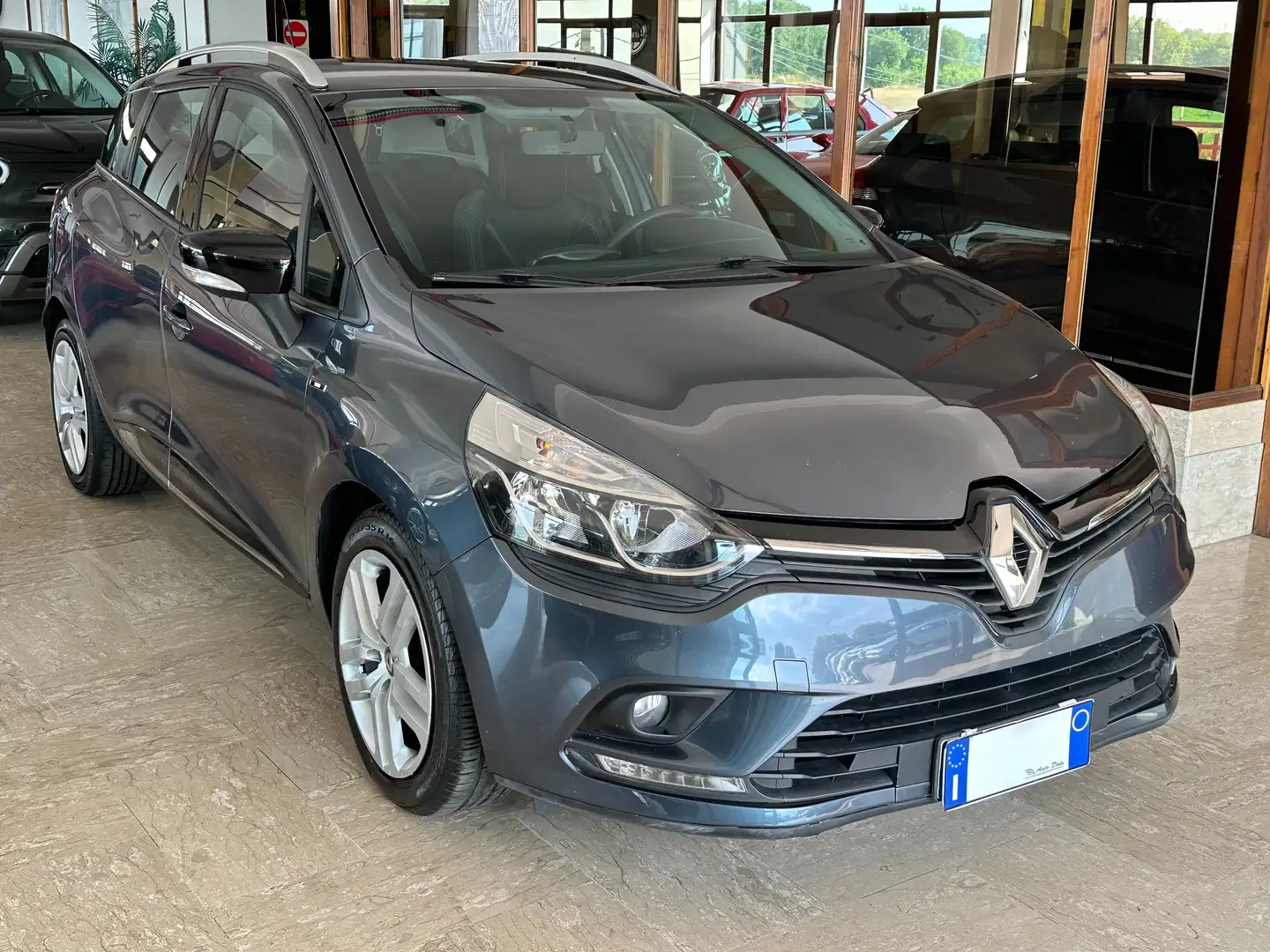Renault Clio Sporter 1.5 DCI 75 cv. MOSCHINO ZEN (Nav) Grigio - 2