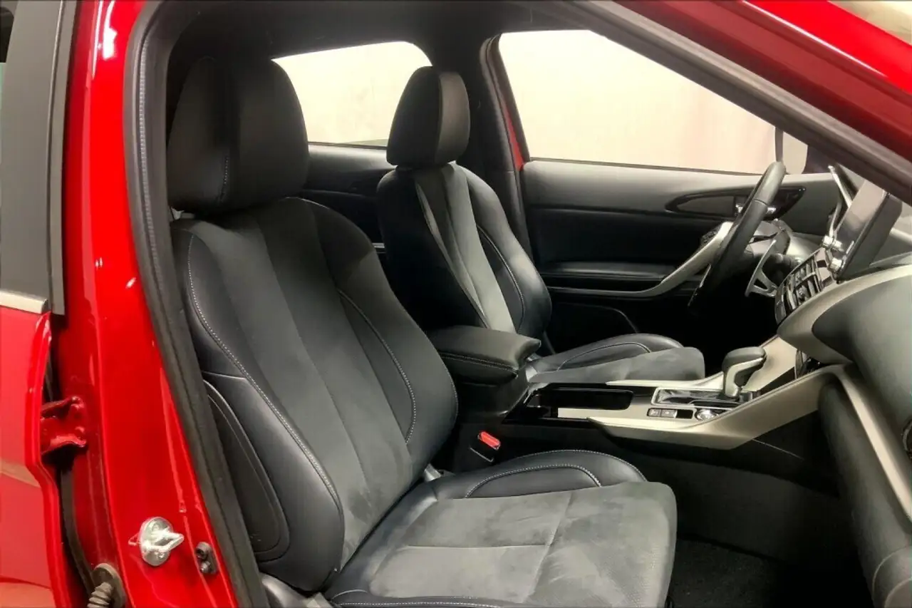 Mitsubishi Eclipse Cross снимка Mitsubishi Eclipse Cross