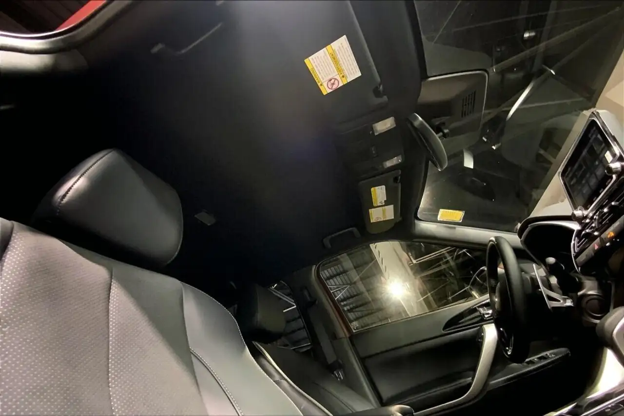 Mitsubishi Eclipse Cross снимка Mitsubishi Eclipse Cross