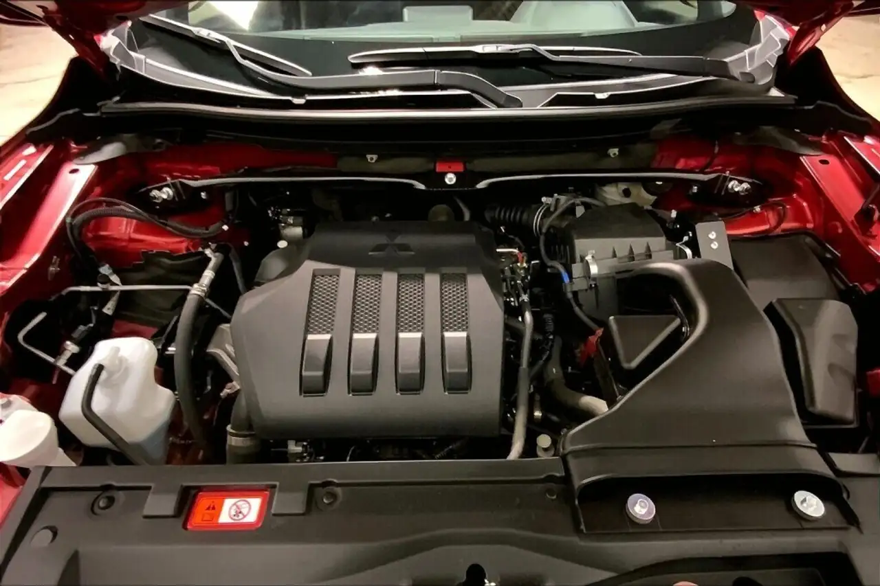 Mitsubishi Eclipse Cross снимка Mitsubishi Eclipse Cross