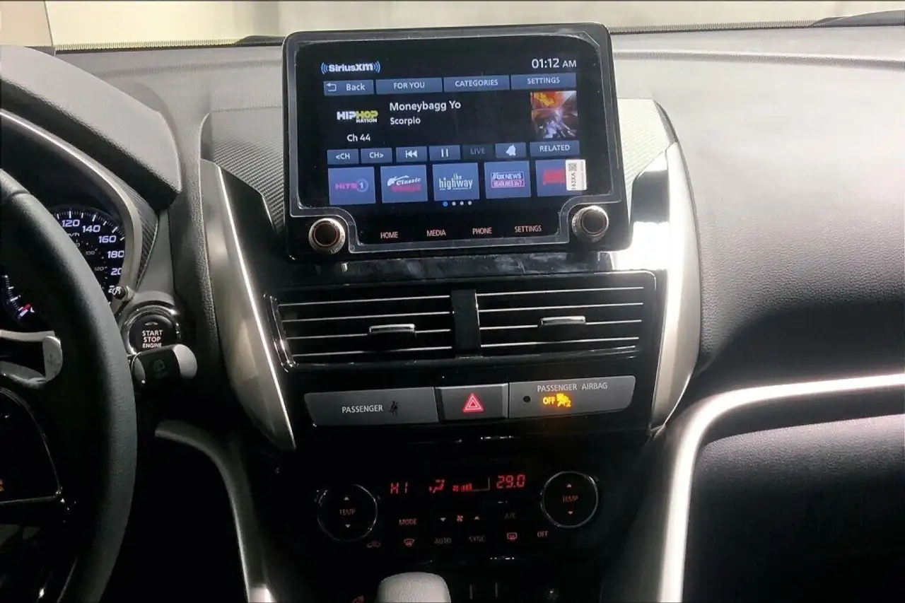 Mitsubishi Eclipse Cross снимка Mitsubishi Eclipse Cross
