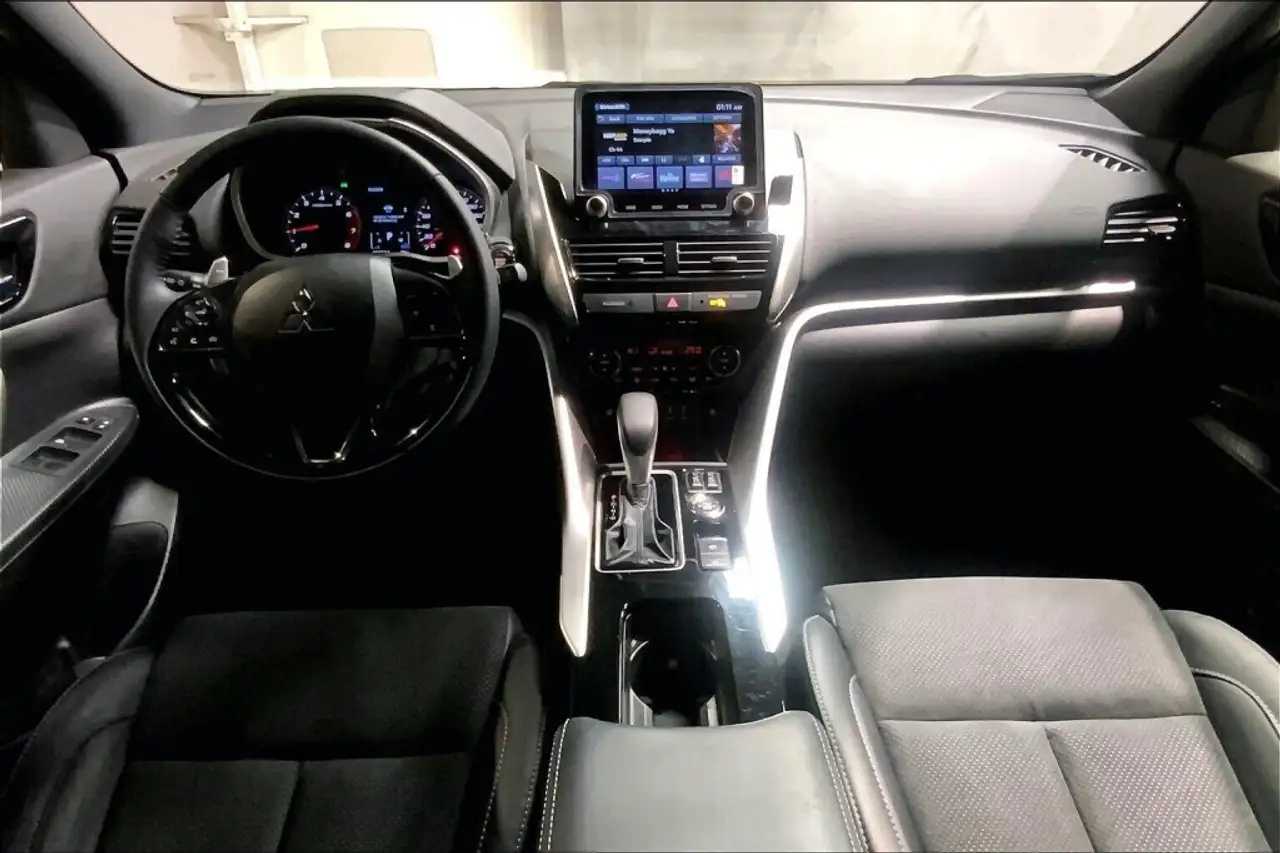Mitsubishi Eclipse Cross снимка Mitsubishi Eclipse Cross