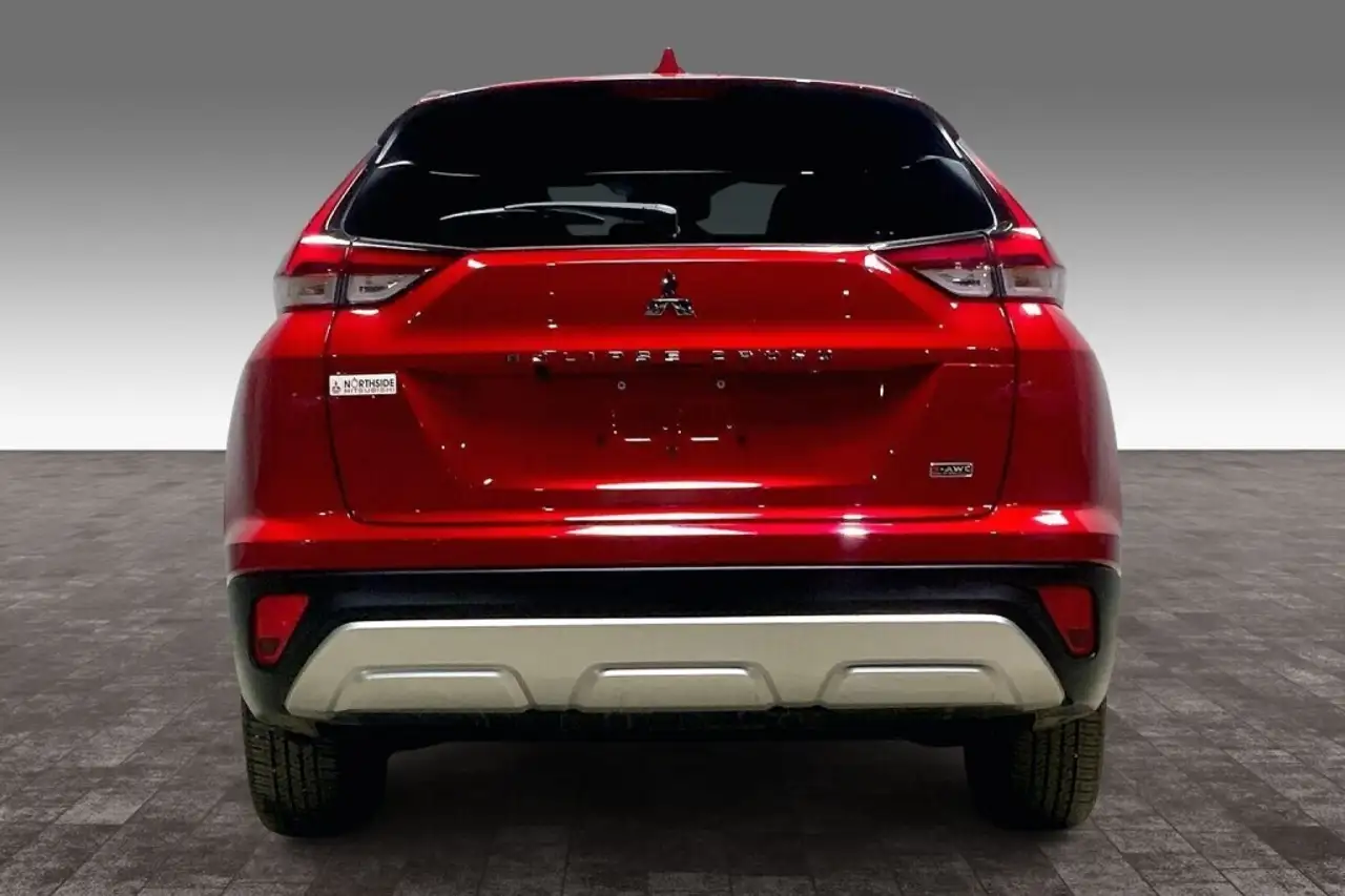Mitsubishi Eclipse Cross снимка Mitsubishi Eclipse Cross