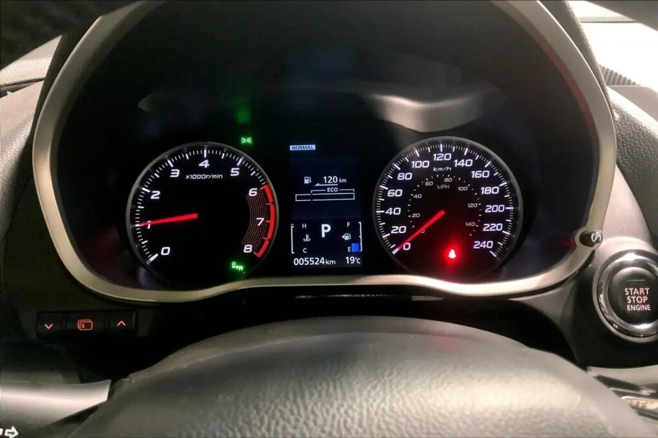 Mitsubishi Eclipse Cross снимка Mitsubishi Eclipse Cross
