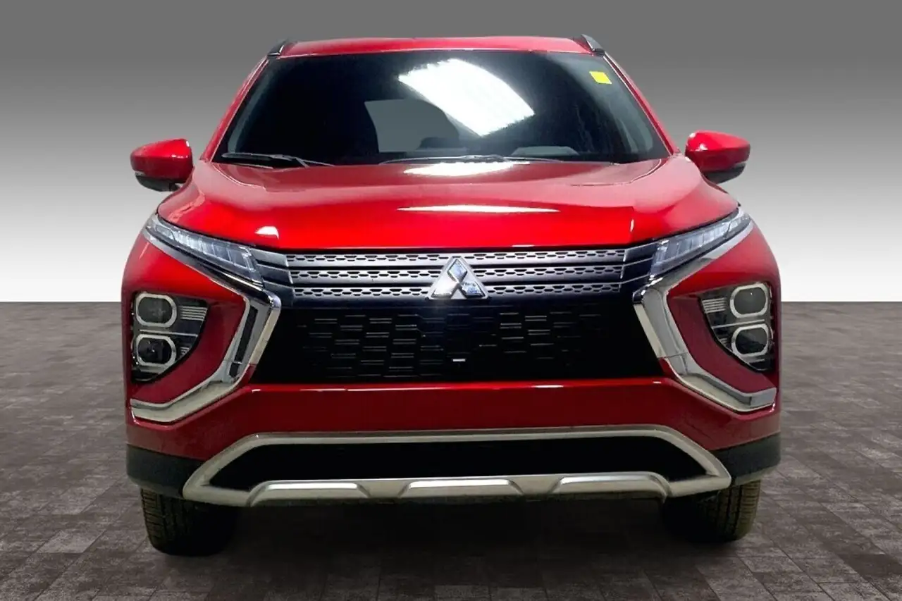 Mitsubishi Eclipse Cross снимка Mitsubishi Eclipse Cross