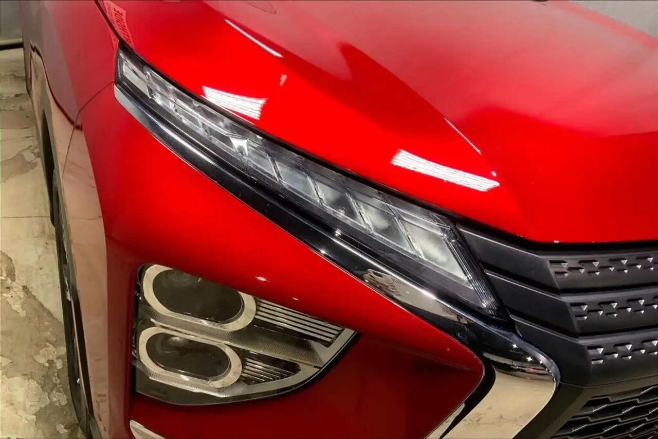 Mitsubishi Eclipse Cross снимка Mitsubishi Eclipse Cross