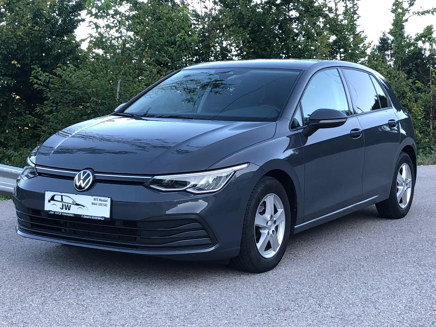 Volkswagen Golf 8, *Garantie*, Pickerl Neu, FINANZ.MÖGL. Gris - 1