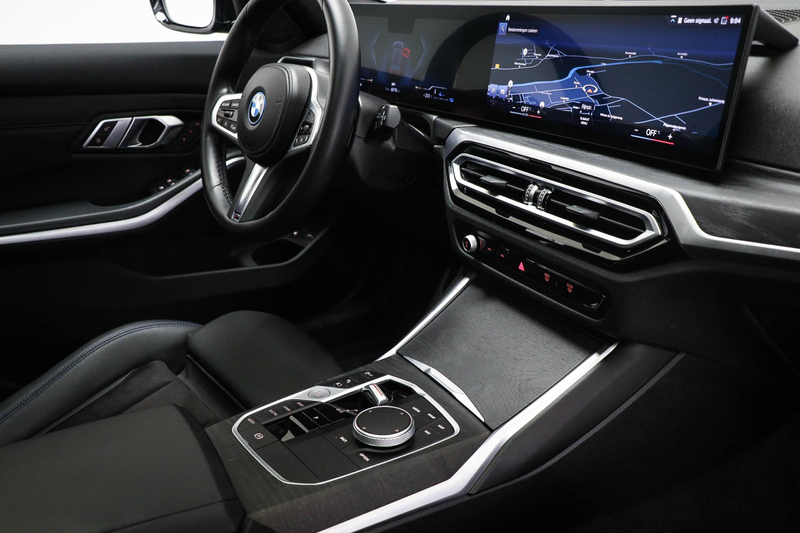 BMW 330 3-serie Touring 330e M-Sport | SOH 95% | PANORAMAD — photo 3