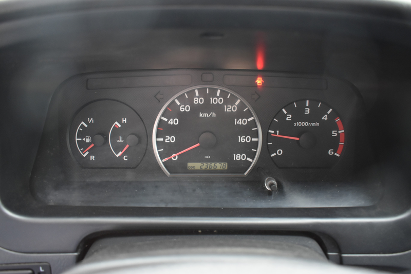 Toyota Hiace 2.5 D-4D LWB dealer onderhouden — photo 9