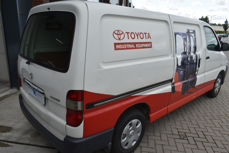 Toyota Hiace 2.5 D-4D LWB dealer onderhouden — photo 2