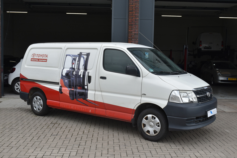 Toyota Hiace 2.5 D-4D LWB dealer onderhouden