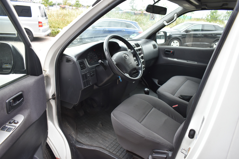 Toyota Hiace 2.5 D-4D LWB dealer onderhouden — photo 7