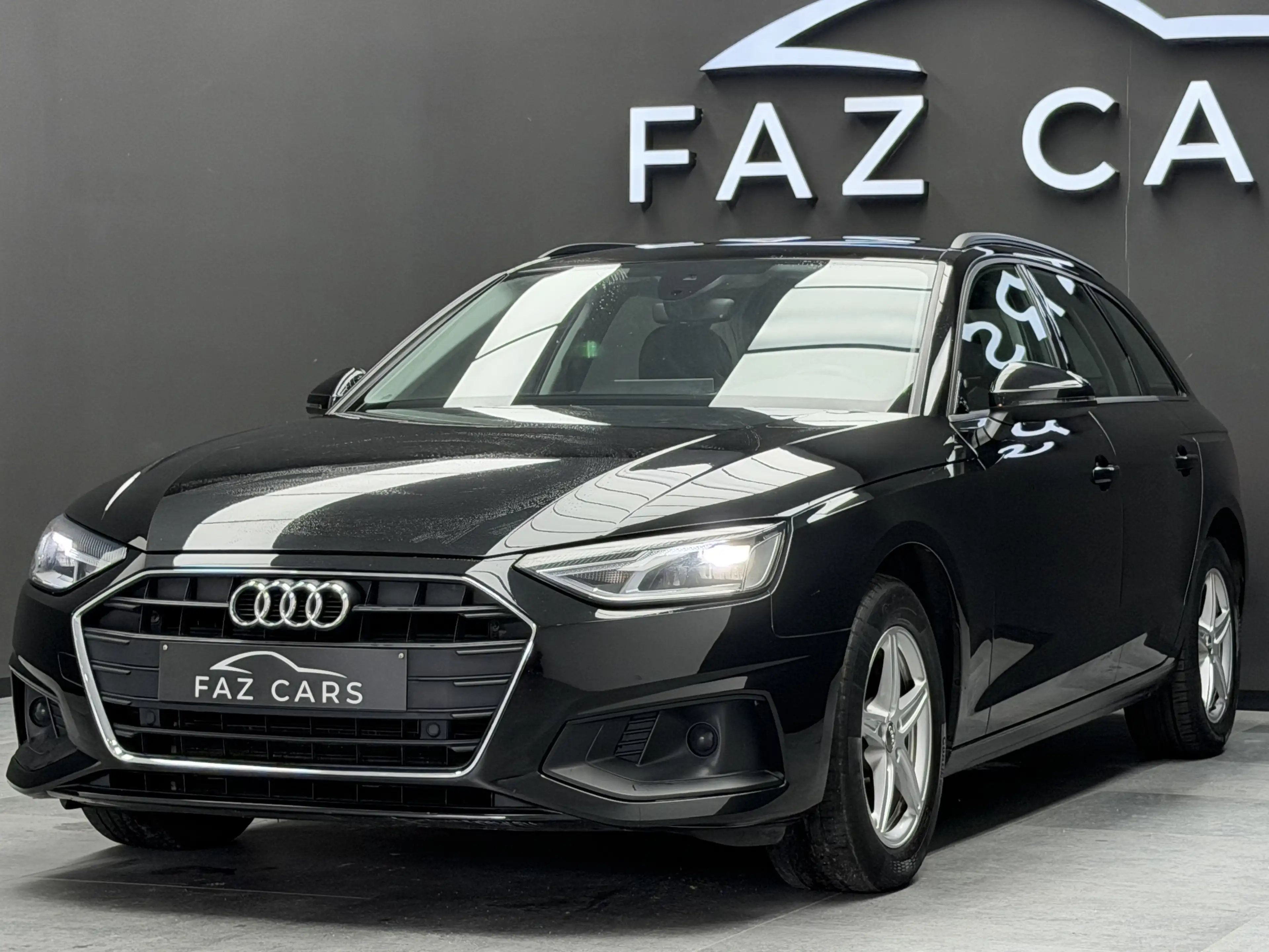 Audi A4 Avant 30 TDi * 1ER PROP + GPS + TVA + GARANTIE * — photo 2
