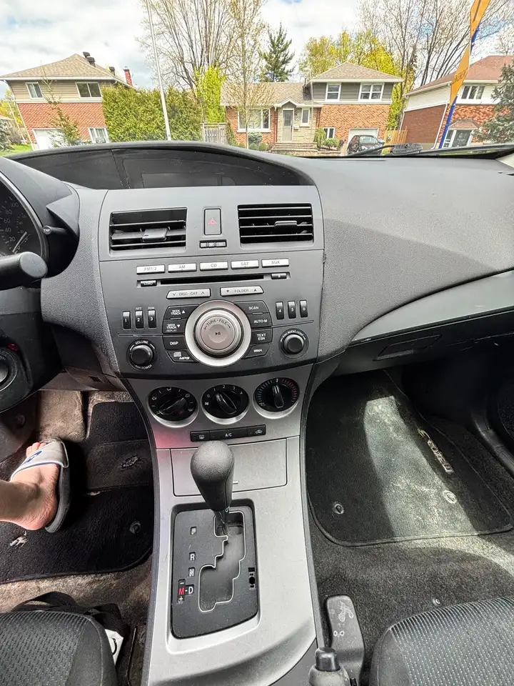 Mazda 3 снимка Mazda 3