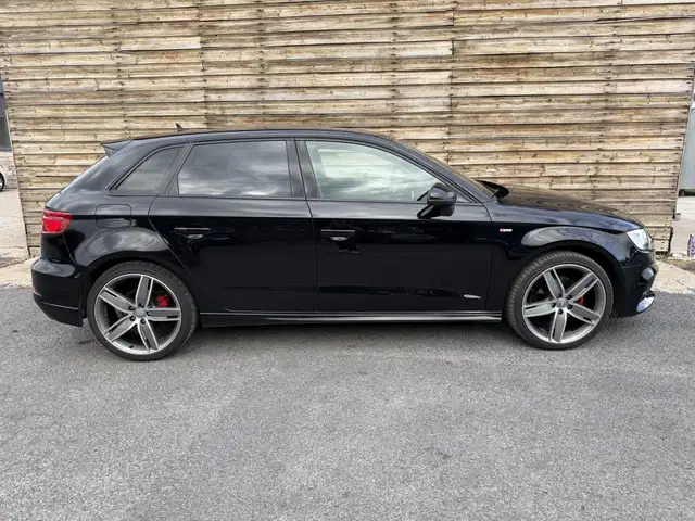 Audi A3 view 8
