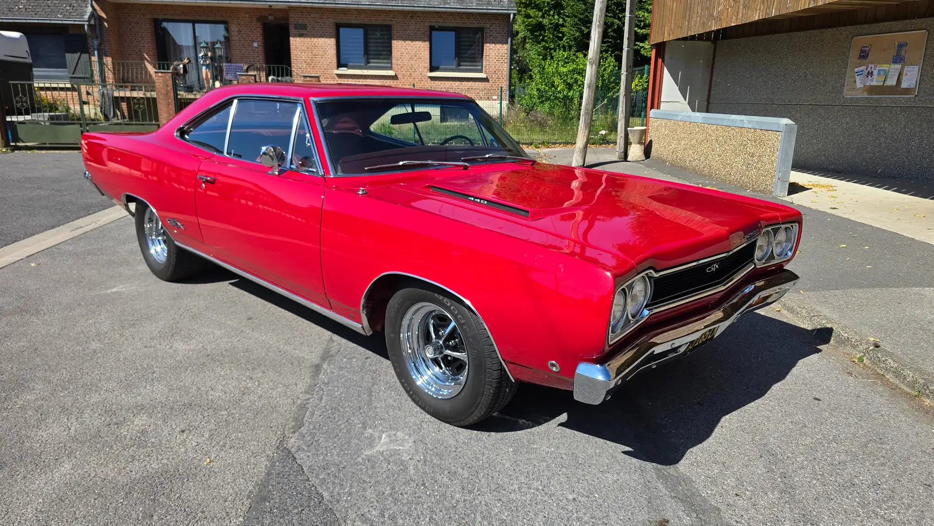 Plymouth GTX Rot - 2