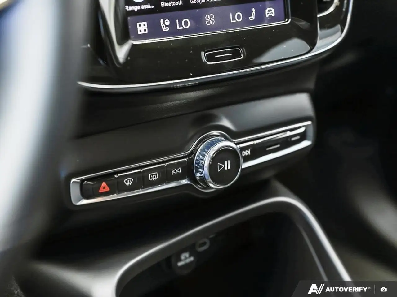 Volvo EX40 снимка Volvo EX40