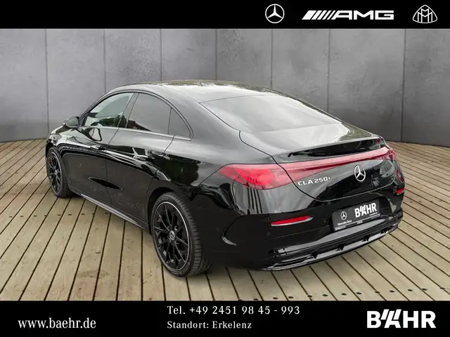 Mercedes-Benz Cla view 3