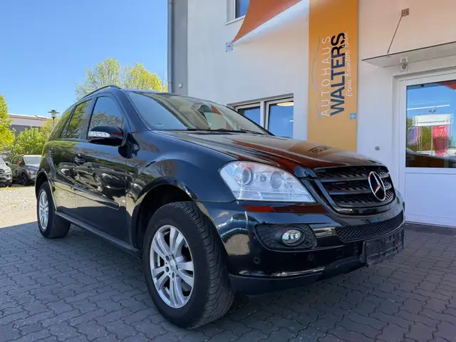 Mercedes-Benz ML 280 CDI = Automatik - Leder - Navi - Ahk 3500