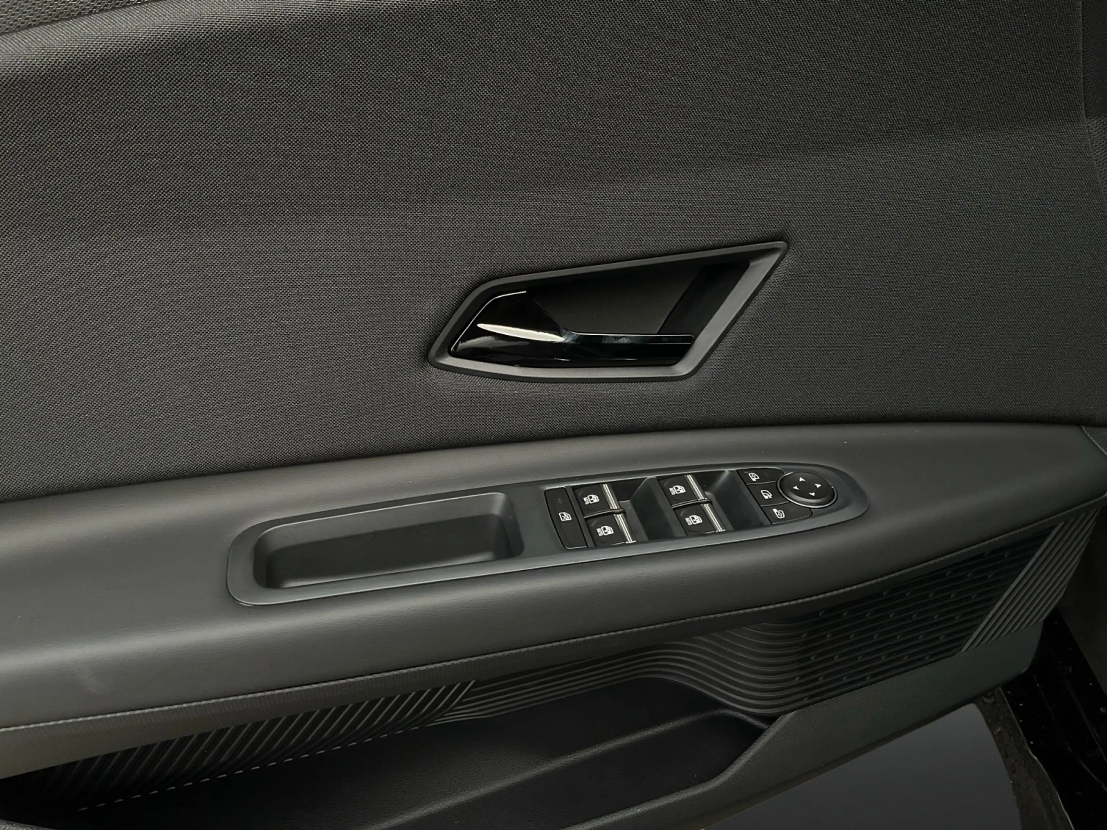 Nissan Micra BEV Advance 52 kWh — photo 14