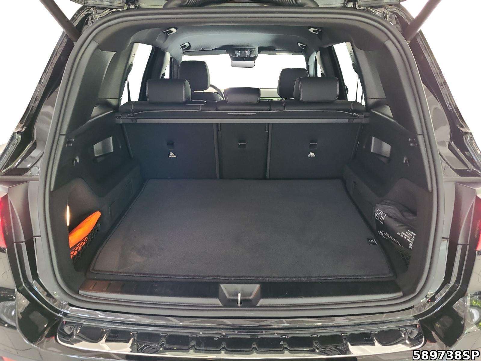 Mercedes-Benz GLB 220