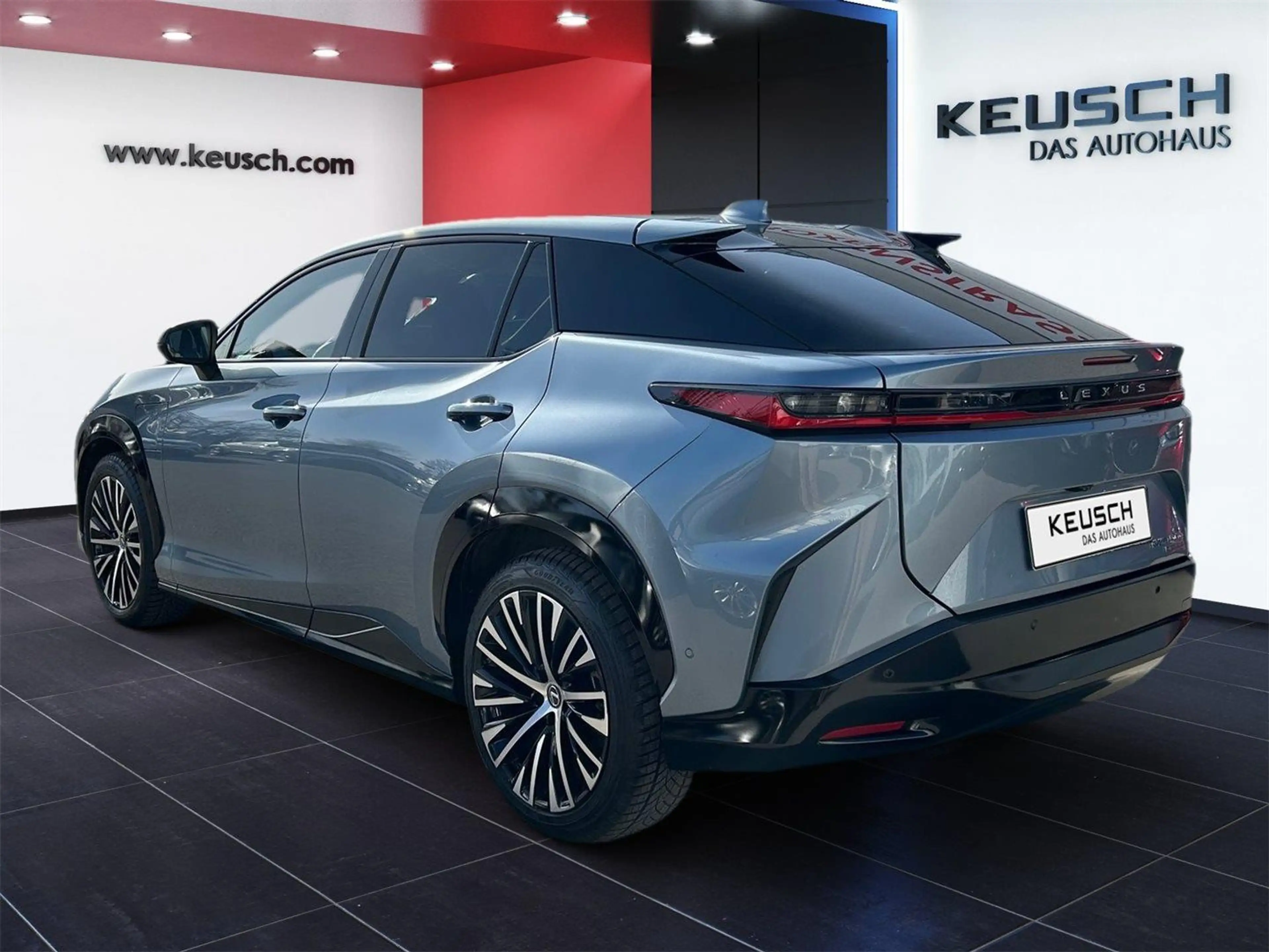 Lexus RZ 450e Luxury Paket 71,4kWh Aut. — photo 11